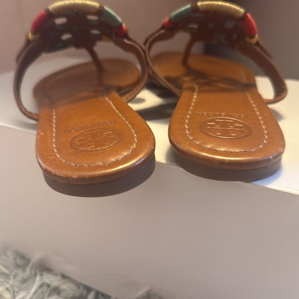 Tory Burch Brown Leather Logo Thong Sandals with Multicolor Accent - Picture 5 of 5